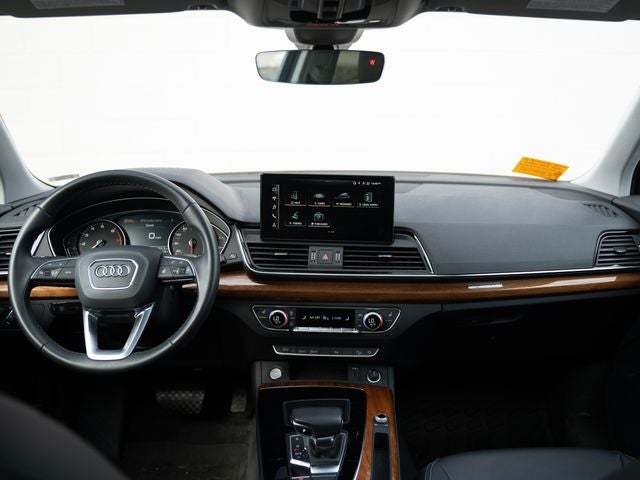 2023 Audi Q5 45 S line Premium quattro