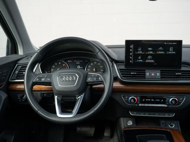 2023 Audi Q5 45 S line Premium quattro