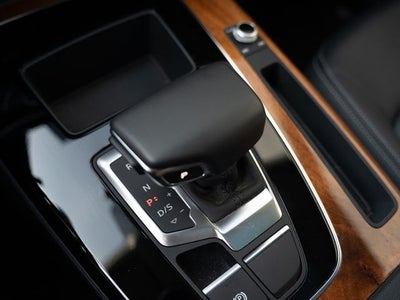 2023 Audi Q5 45 S line Premium quattro