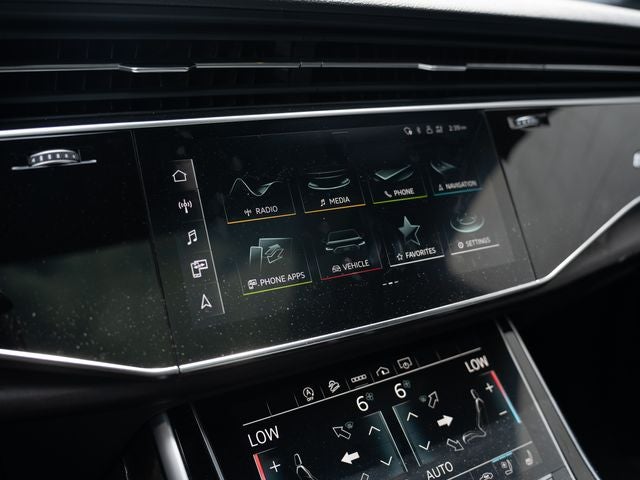2023 Audi Q7 45 Premium Plus quattro