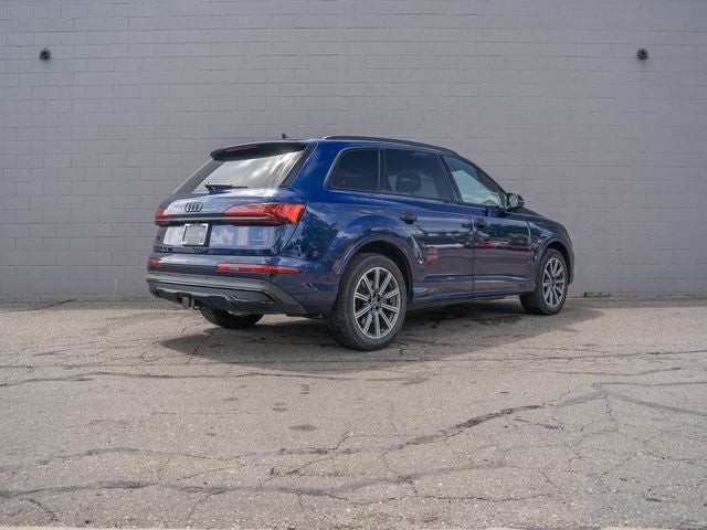 2023 Audi Q7 45 Premium Plus quattro