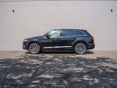 2019 Audi Q7 45 Premium Plus quattro