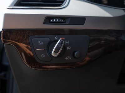2019 Audi Q7 45 Premium Plus quattro
