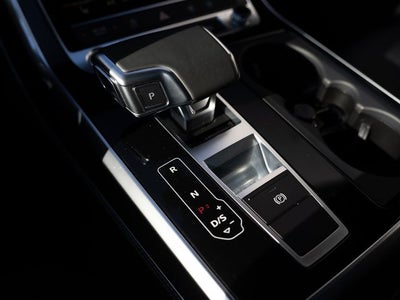 2025 Audi Q7 55 Premium Plus quattro