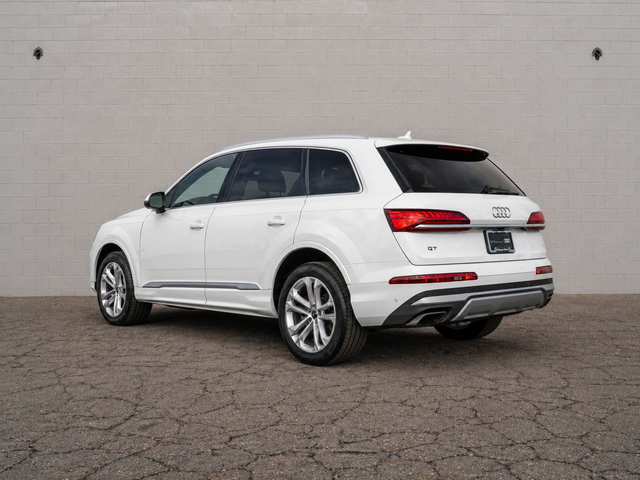 2025 Audi Q7 55 Premium Plus quattro
