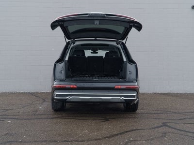 2022 Audi Q7 55 Premium Plus quattro