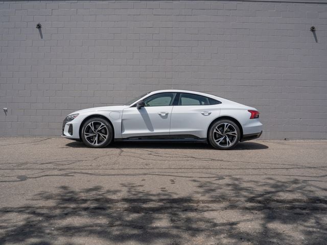 2023 Audi e-tron GT Premium Plus quattro