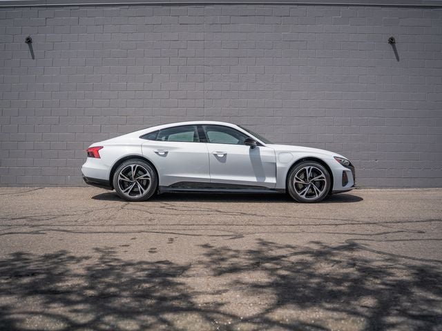 2023 Audi e-tron GT Premium Plus quattro