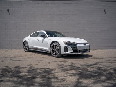 2023 Audi e-tron GT Premium Plus quattro