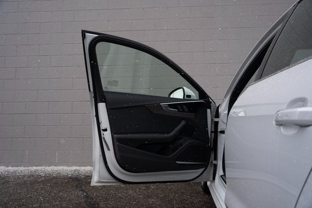 2023 Audi A4 Sedan 45 S line Premium Plus quattro