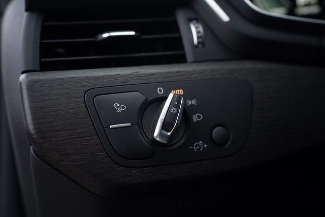 2023 Audi A4 Sedan 45 S line Premium Plus quattro