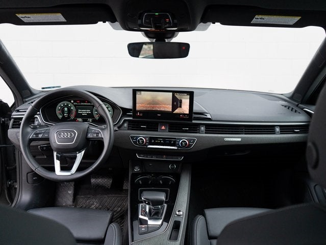 2023 Audi A4 Sedan 45 S line Premium Plus quattro