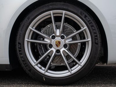 2022 Porsche 911 Carrera