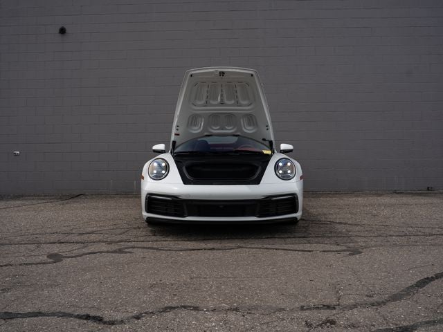 2022 Porsche 911 Carrera