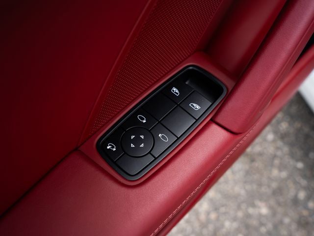 2022 Porsche 911 Carrera