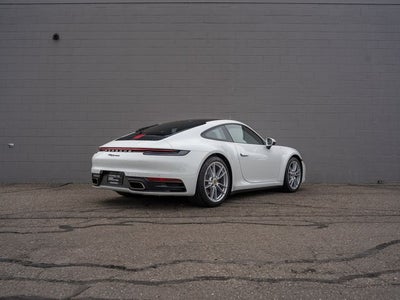 2022 Porsche 911 Carrera