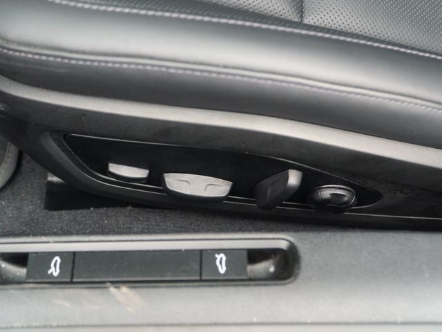 2025 Porsche 911 Carrera