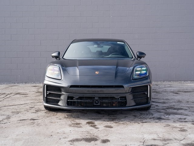 2025 Porsche Panamera 4