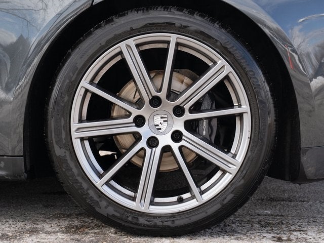 2025 Porsche Panamera 4