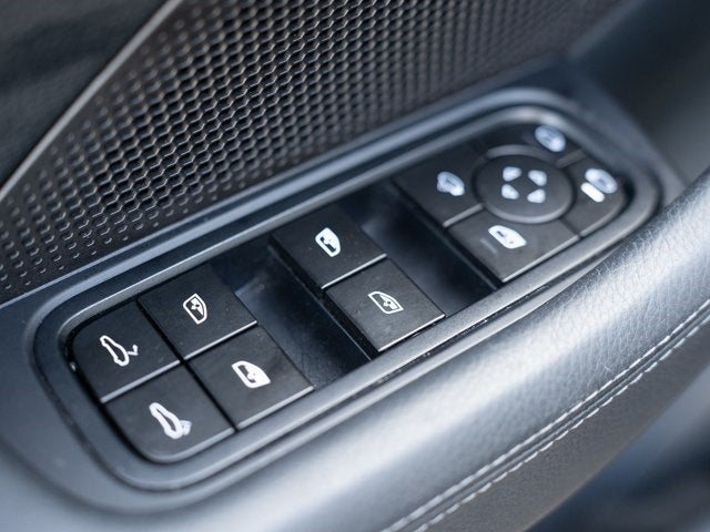 2025 Porsche Panamera 4