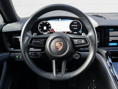 2025 Porsche Panamera 4