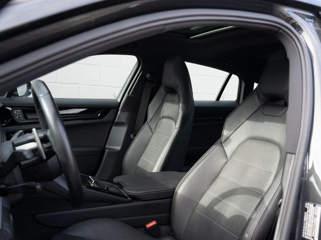 2025 Porsche Panamera 4