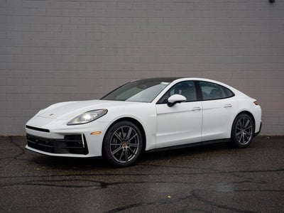 2025 Porsche Panamera 4
