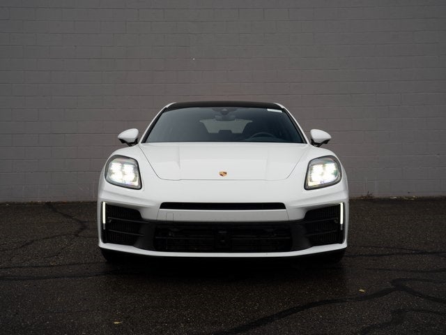 2025 Porsche Panamera 4