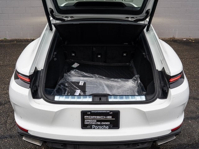 2025 Porsche Panamera 4