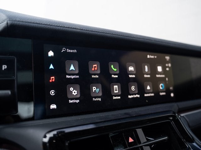 2025 Porsche Panamera 4