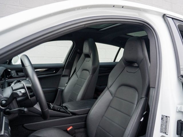 2025 Porsche Panamera 4