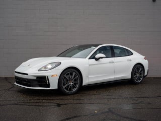 2025 Porsche Panamera 4