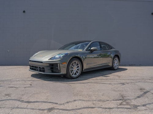 2025 Porsche Panamera 4