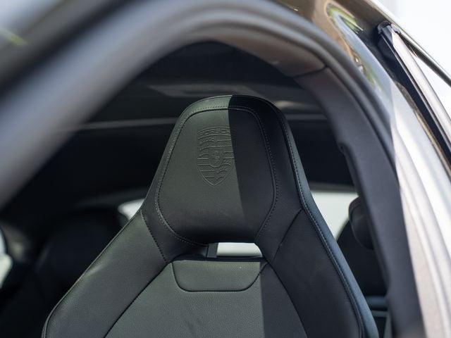 2025 Porsche Panamera 4
