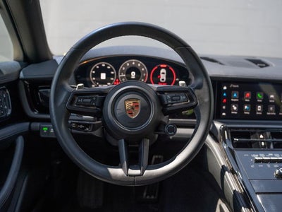 2025 Porsche Panamera 4