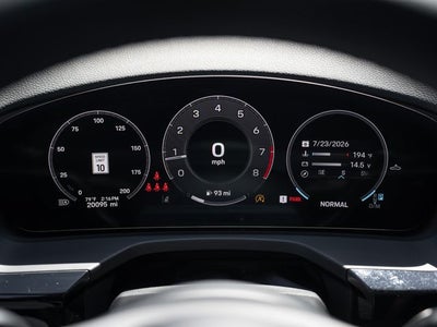 2025 Porsche Panamera 4