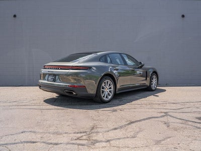 2025 Porsche Panamera 4
