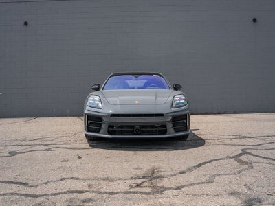 2025 Porsche Panamera 4