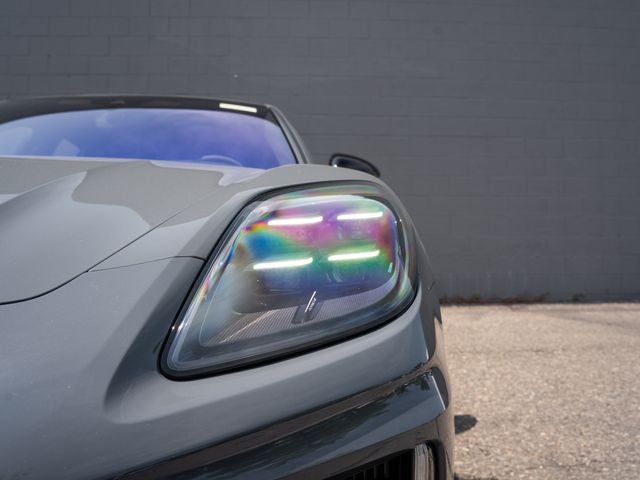 2025 Porsche Panamera 4