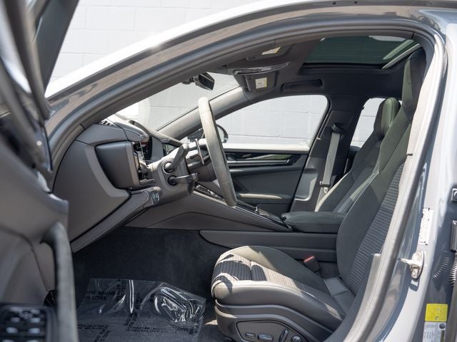 2025 Porsche Panamera 4
