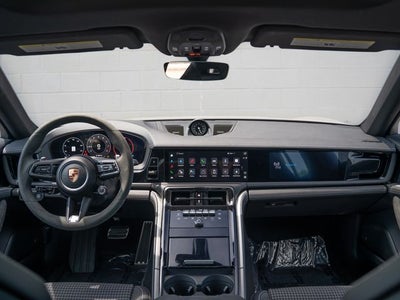 2025 Porsche Panamera 4