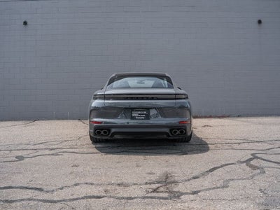 2025 Porsche Panamera 4