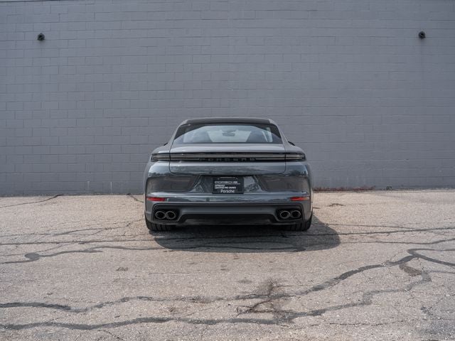 2025 Porsche Panamera 4