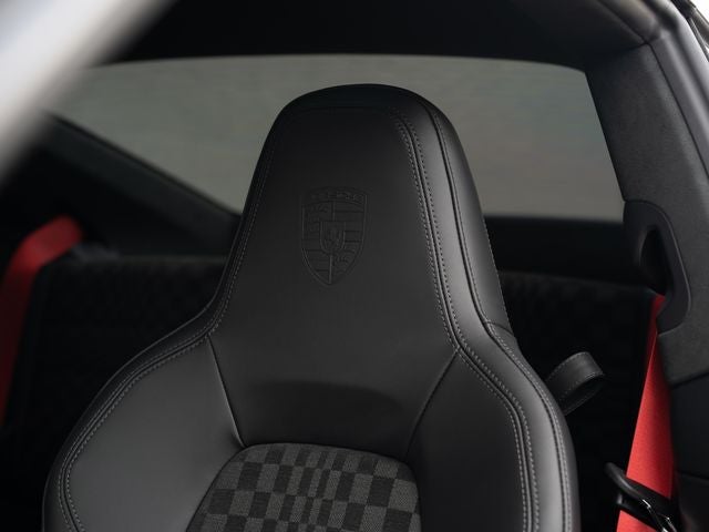 2026 Porsche 911 Carrera 4 GTS