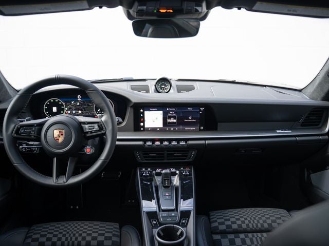 2026 Porsche 911 Carrera 4 GTS