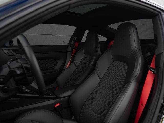 2026 Porsche 911 Carrera 4 GTS