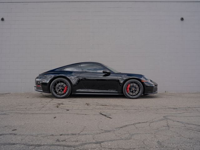2026 Porsche 911 Carrera 4 GTS
