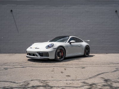 2023 Porsche 911 Carrera 4 GTS