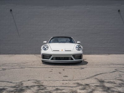 2023 Porsche 911 Carrera 4 GTS