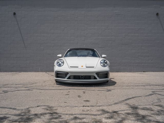 2023 Porsche 911 Carrera 4 GTS